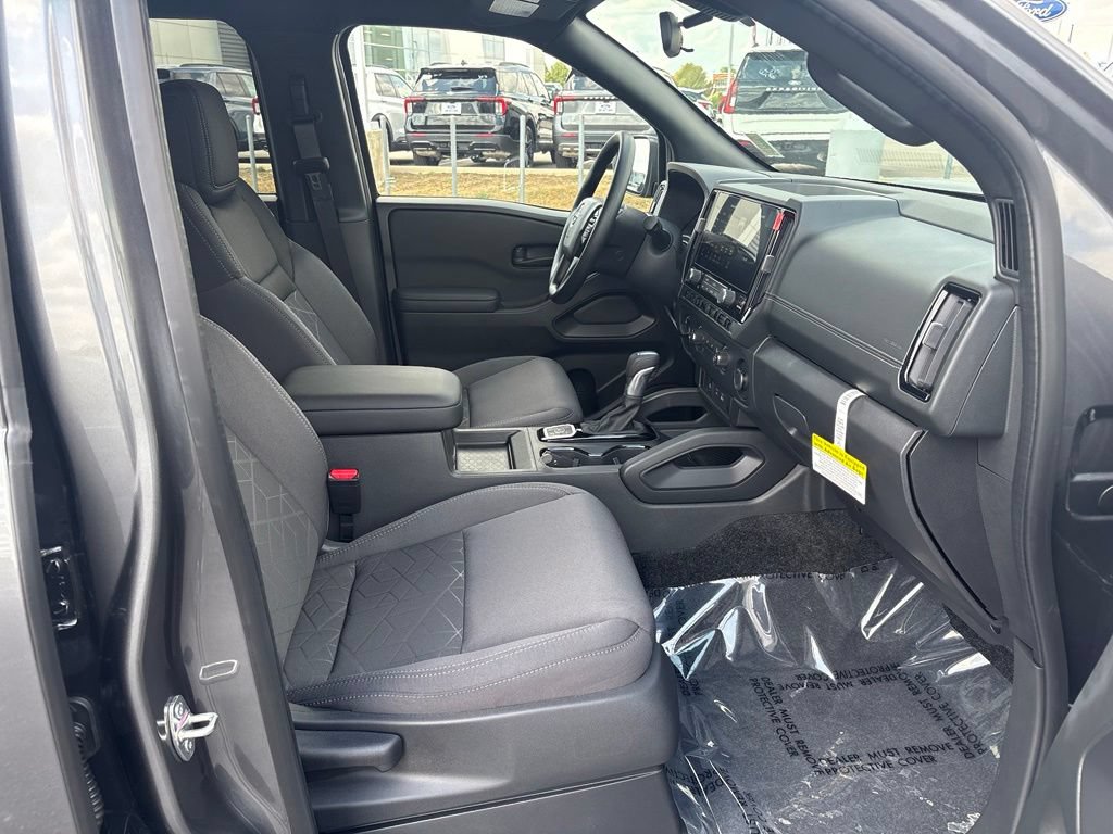New 2027 Nissan Frontier SV w/ Tow Package AWD/4WD image 15