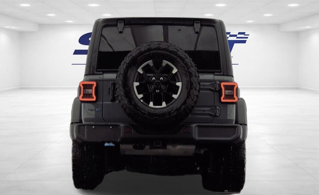 Used 2025 Jeep Wrangler Unlimited Rubicon 4xe image 7