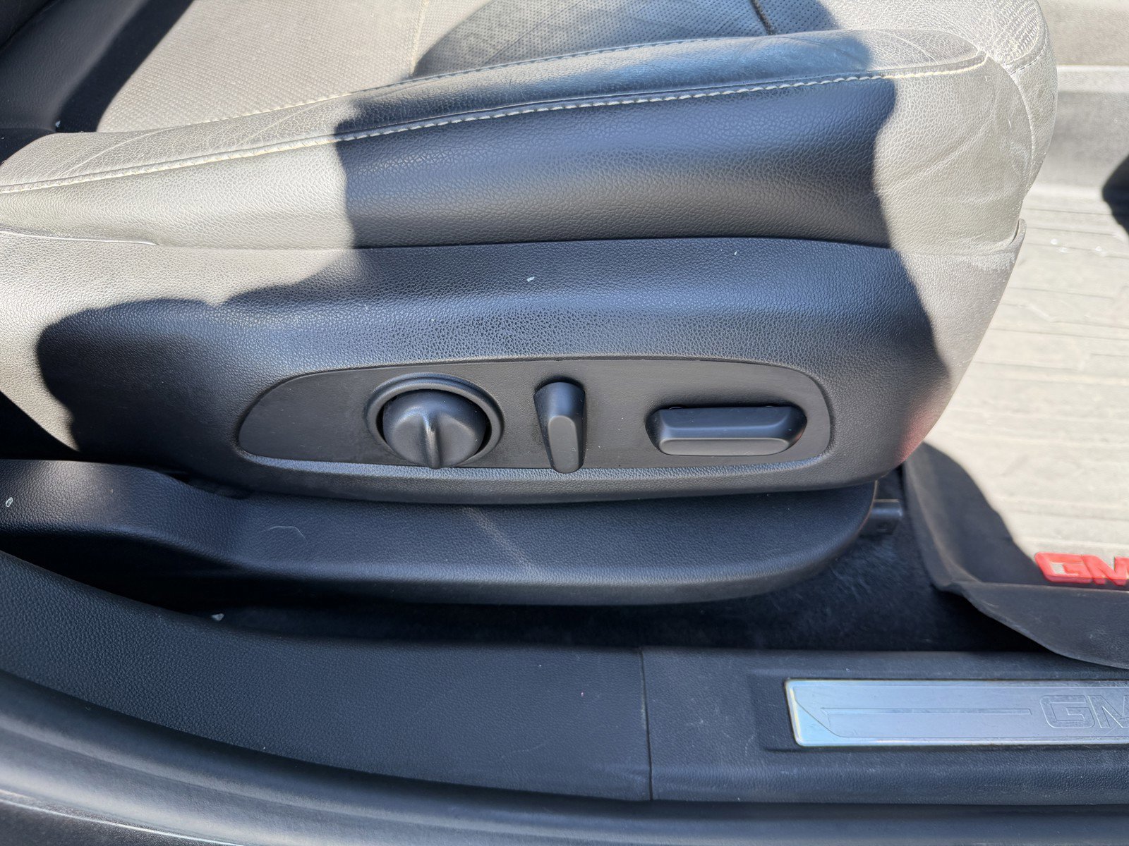 Used 2019 GMC Acadia SLT image 20