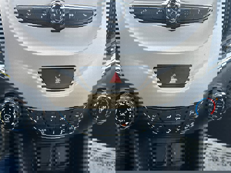 Used 2018 Chevrolet Cruze LS image 14