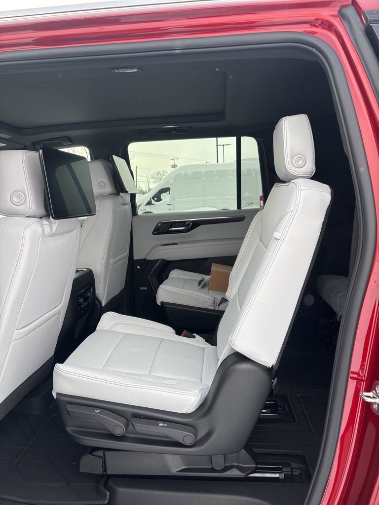 New 2026 Chevrolet Suburban Premier AWD/4WD image 7