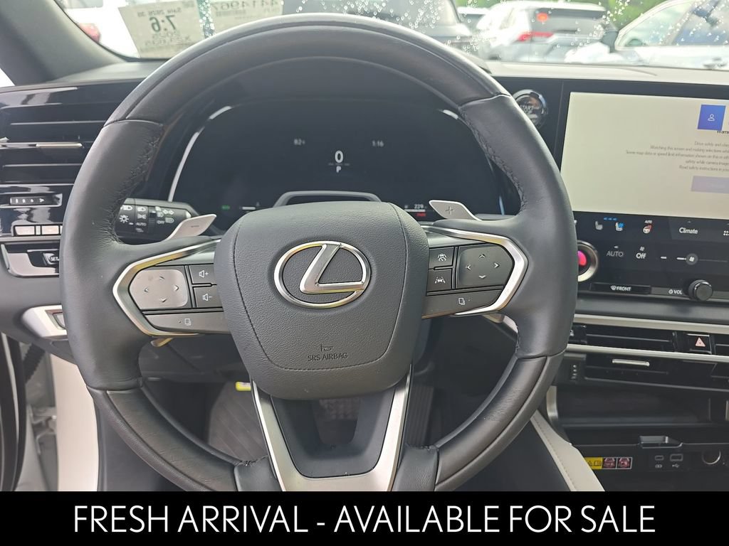 Used 2025 Lexus RX 350 Premium Plus w/ Convenience Package FWD image 11