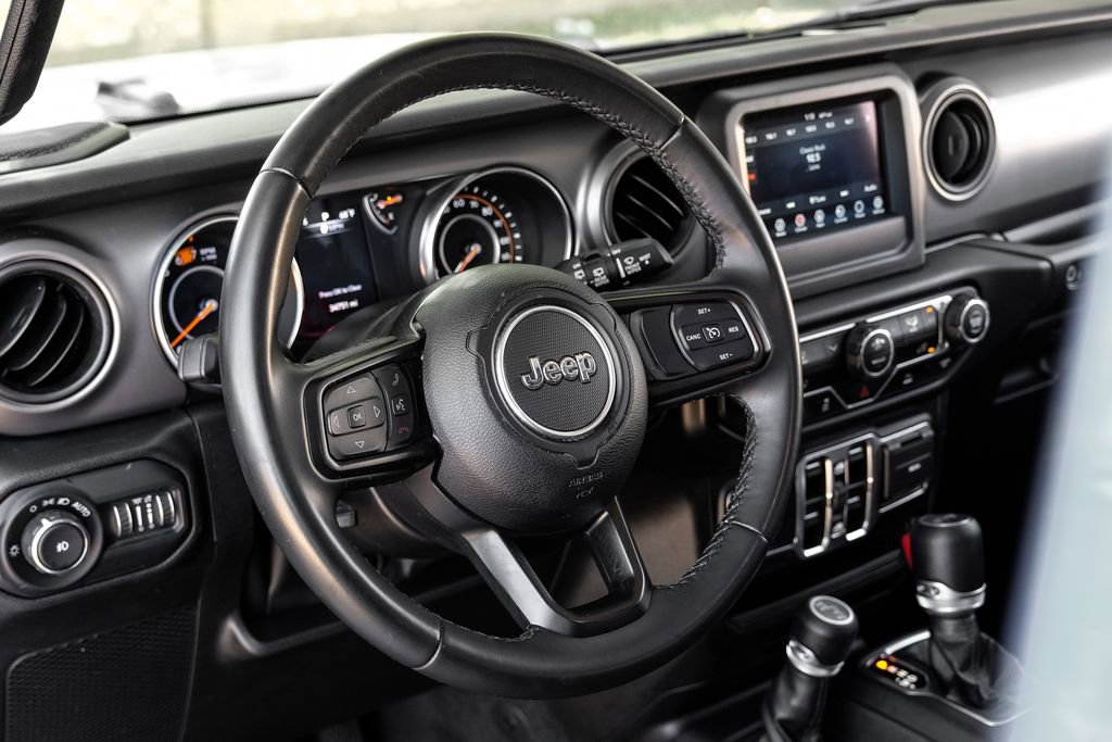 Used 2022 Jeep Wrangler Unlimited Sport image 4