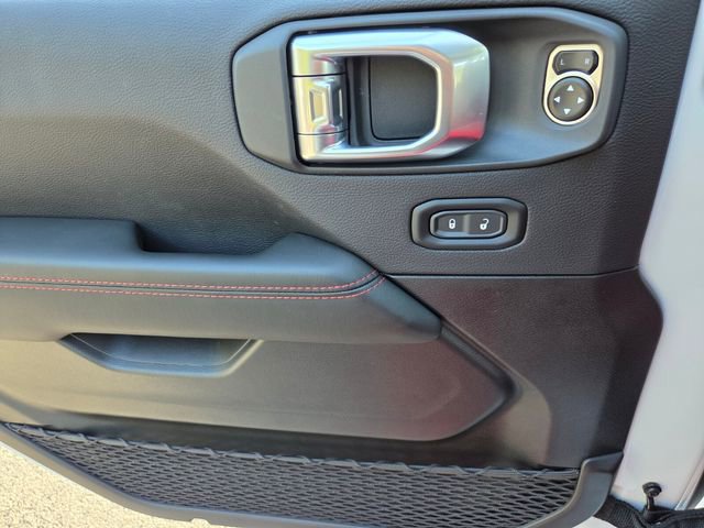 Used 2024 Jeep Wrangler Unlimited Rubicon w/ Convenience Group AWD/4WD image 24