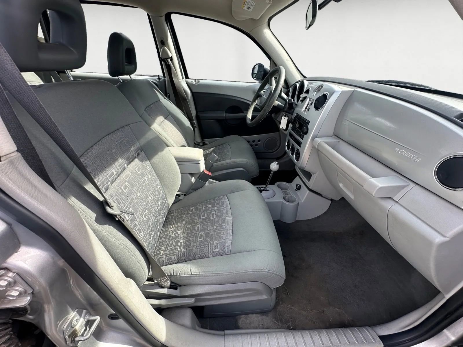 Used 2009 Chrysler PT Cruiser FWD image 15