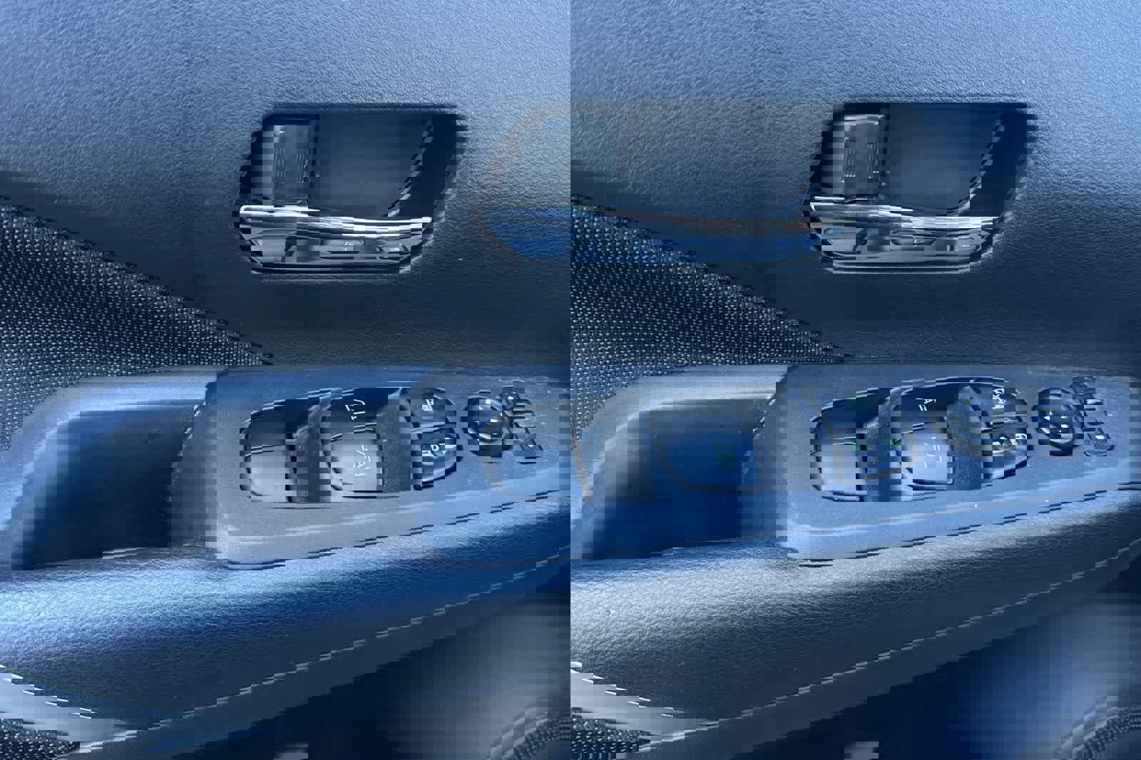 Used 2024 Nissan Kicks SV image 13