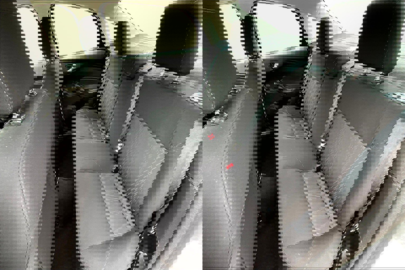 Used 2018 Ford Focus SE image 18