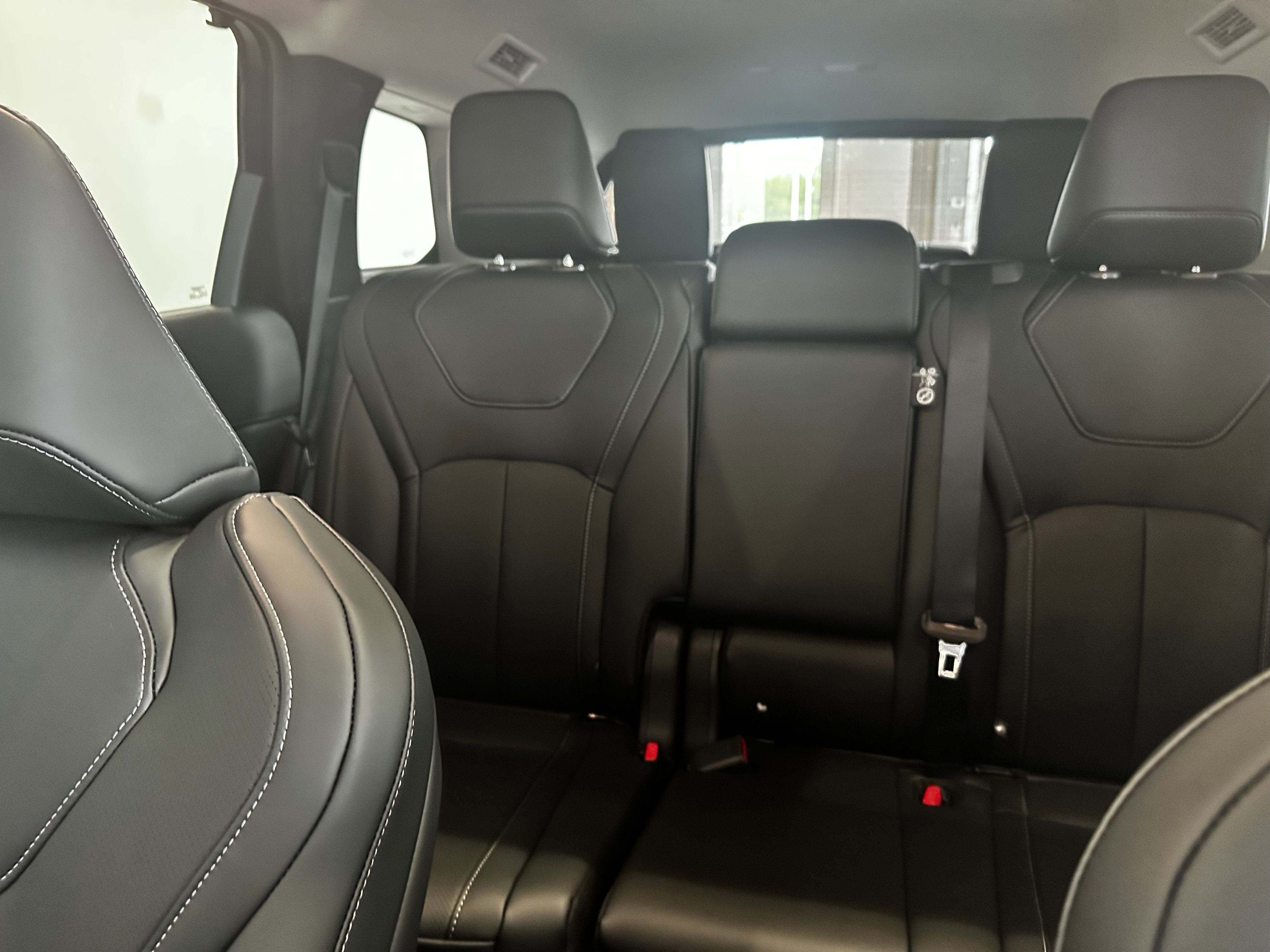 New 2026 INFINITI QX60 Luxe image 10