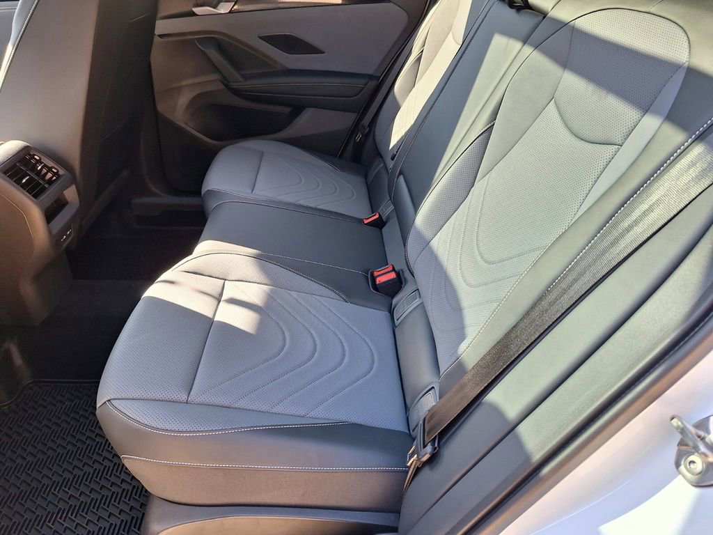 New 2026 Volkswagen Tiguan SE R-Line image 22