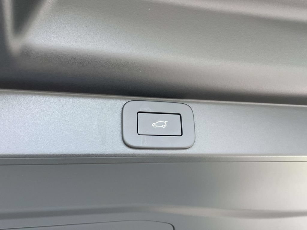 New 2026 Land Rover Range Rover SE AWD/4WD image 19