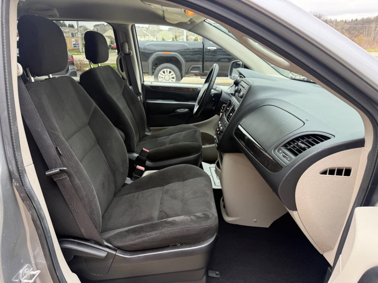 Used 2015 Dodge Grand Caravan SE w/ Quick Order Package 29E SE image 23