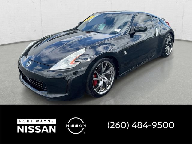 Used 2015 Nissan 370Z Coupe RWD image 1
