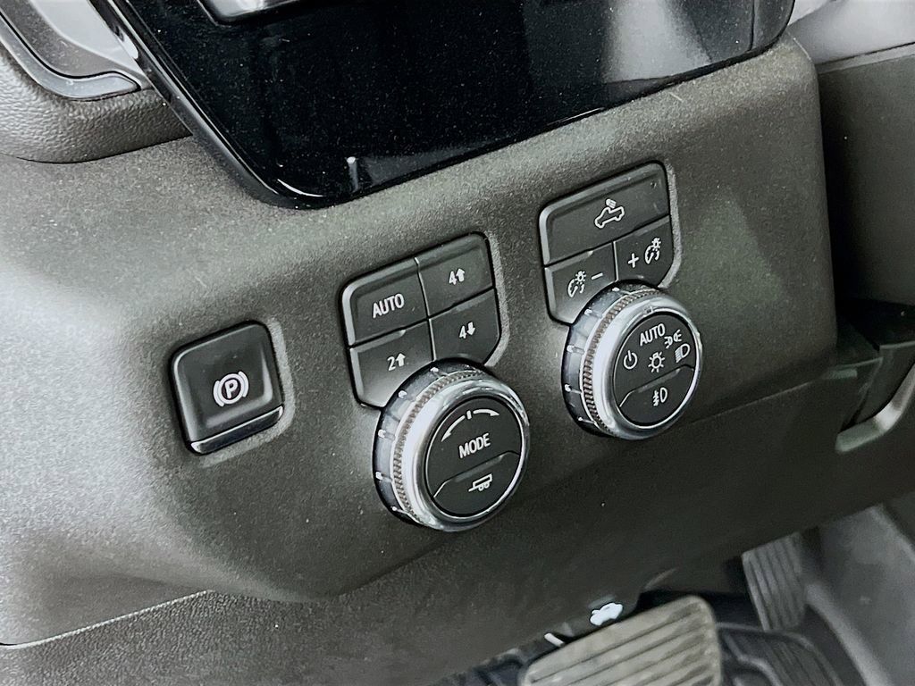 New 2026 GMC Sierra 1500 Elevation image 9