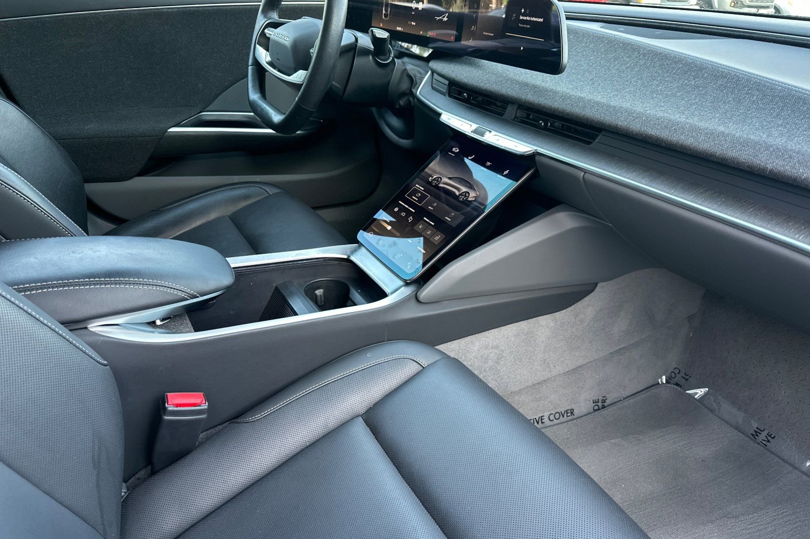 Used 2024 Lucid Air Pure image 19