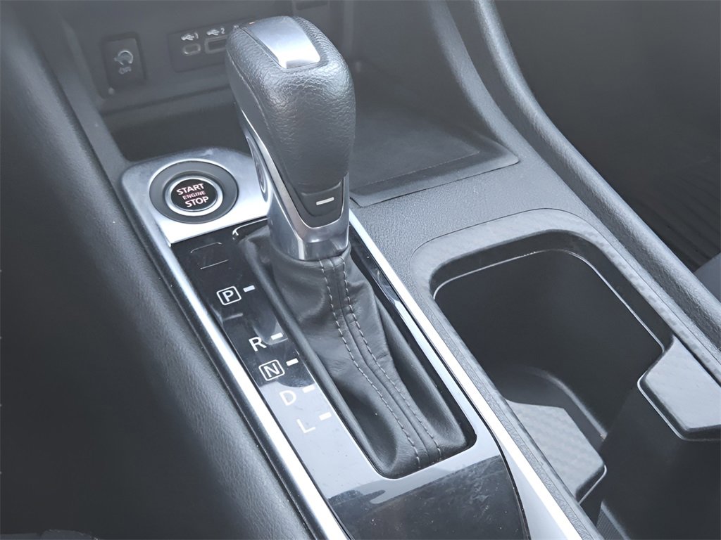 Used 2024 Nissan Sentra SV image 28