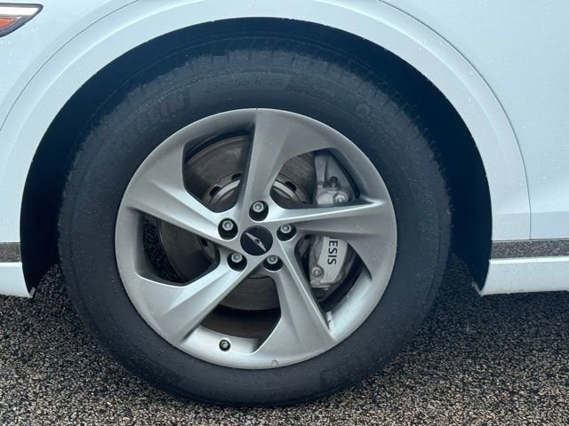 Used 2026 Genesis GV70 2.5T Select image 4