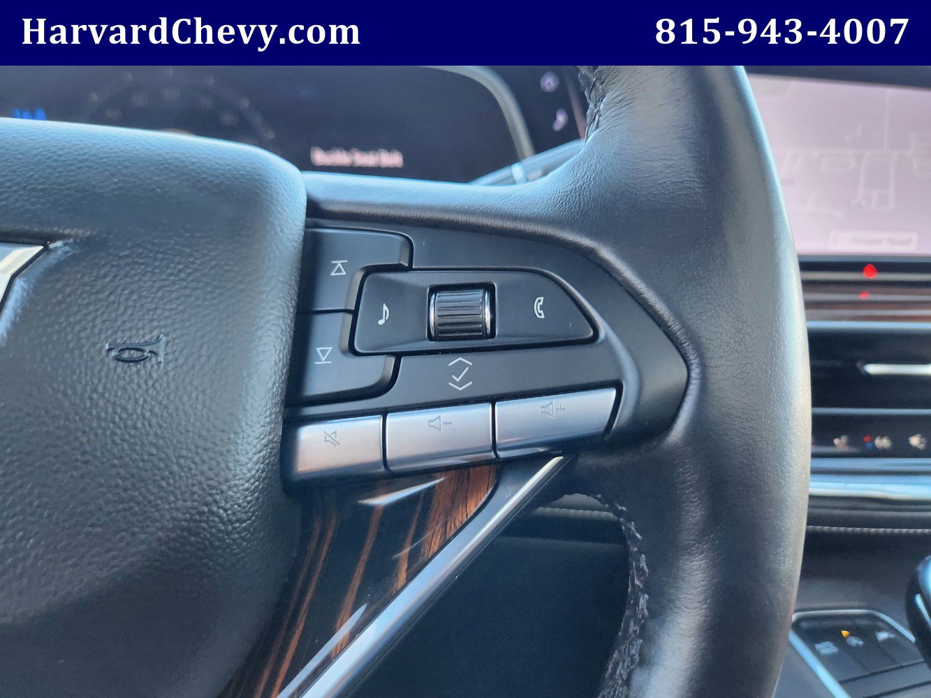 Used 2024 Cadillac Escalade ESV Premium Luxury w/ Performance Package image 20