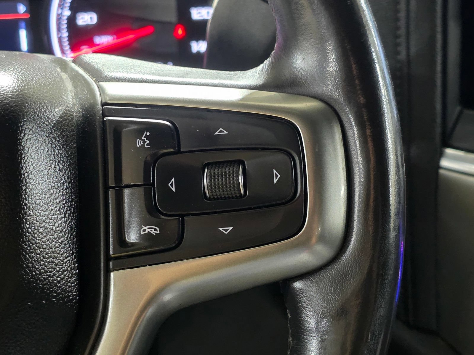 Used 2020 Chevrolet Silverado 1500 LT w/ All-Star Edition AWD/4WD image 33