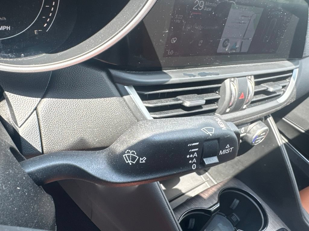 Used 2022 Alfa Romeo Giulia Ti AWD/4WD image 37