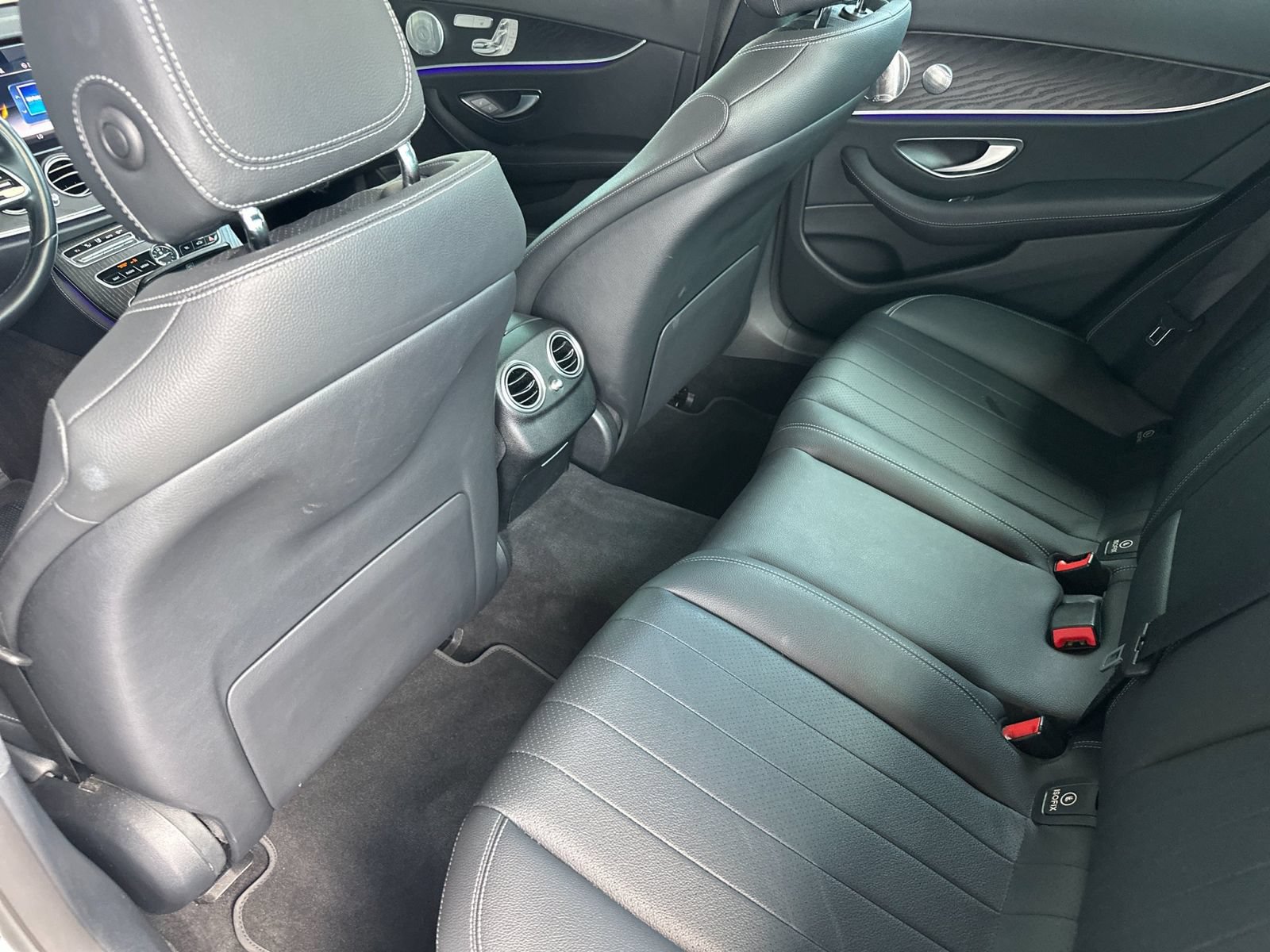 Used 2020 Mercedes-Benz E 350 Sedan image 10