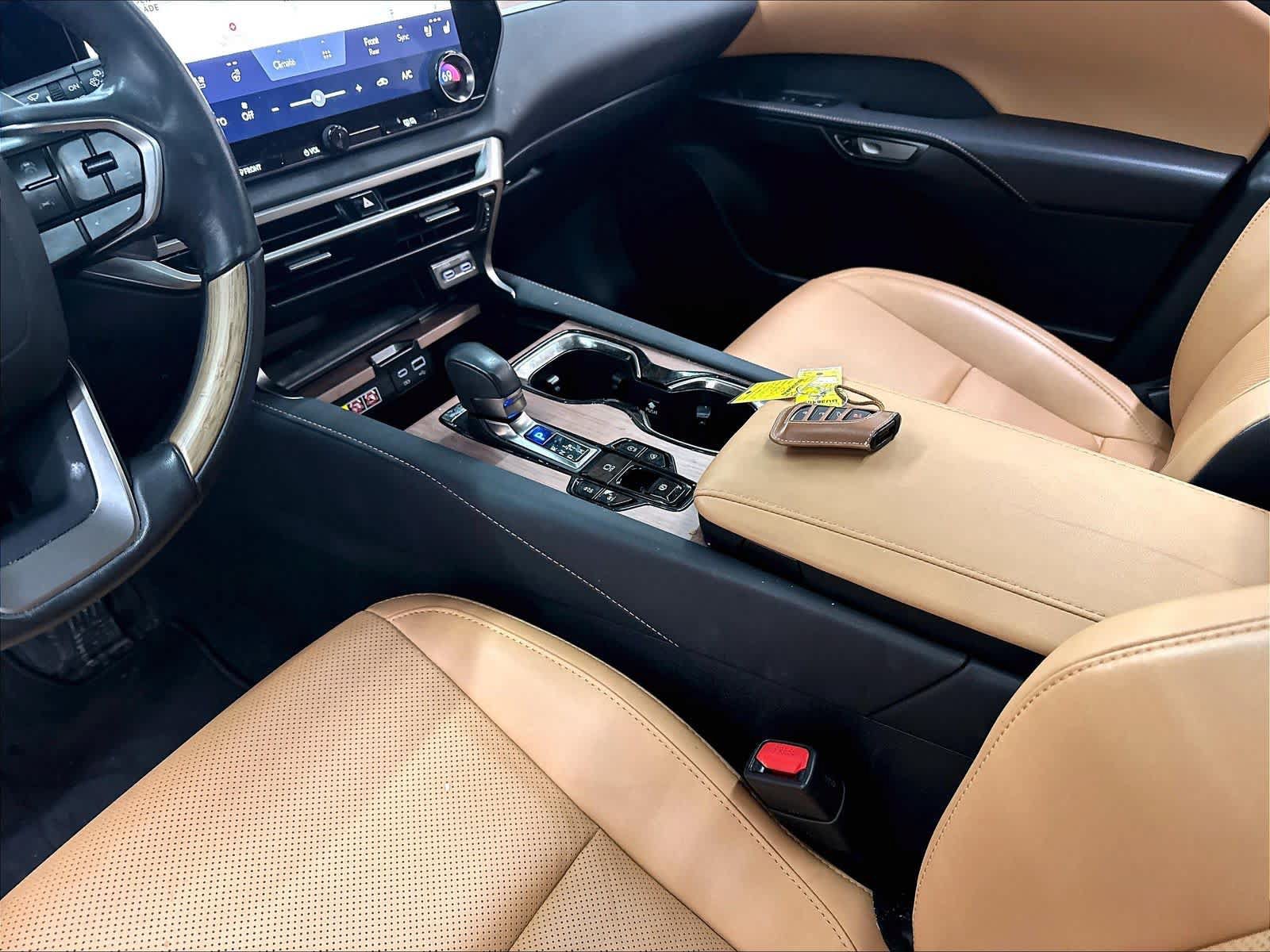 Used 2023 Lexus RX 350 Premium w/ Cold Area Package AWD/4WD image 19