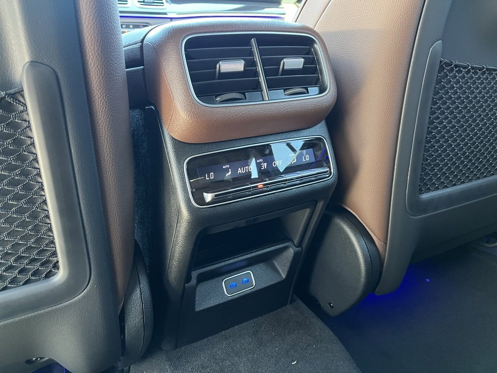 Used 2025 Mercedes-Benz GLE 450e 4MATIC image 48