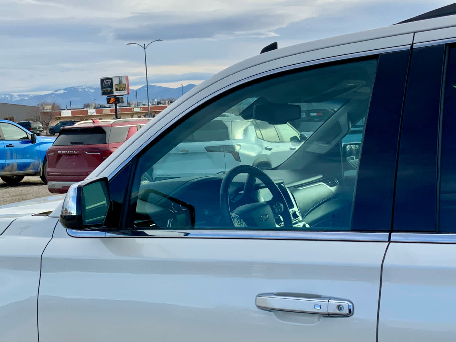 Used 2015 Chevrolet Tahoe LTZ image 11