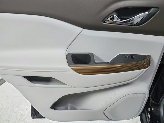 Used 2021 GMC Acadia SLE FWD image 38