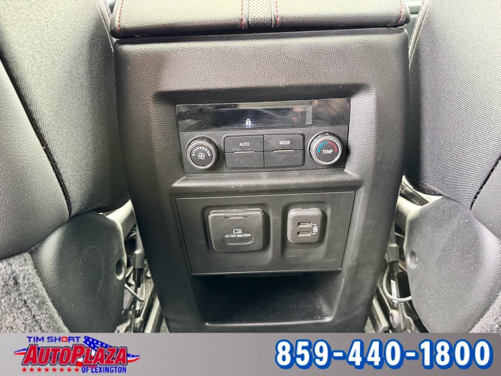 Used 2023 Chevrolet Traverse RS AWD/4WD image 36