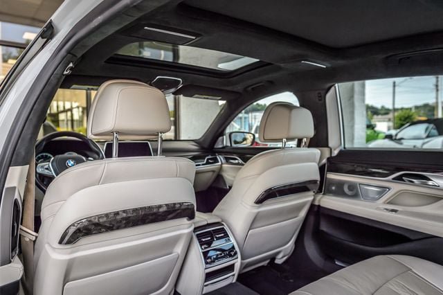 Used 2018 BMW 740i xDrive AWD/4WD image 21