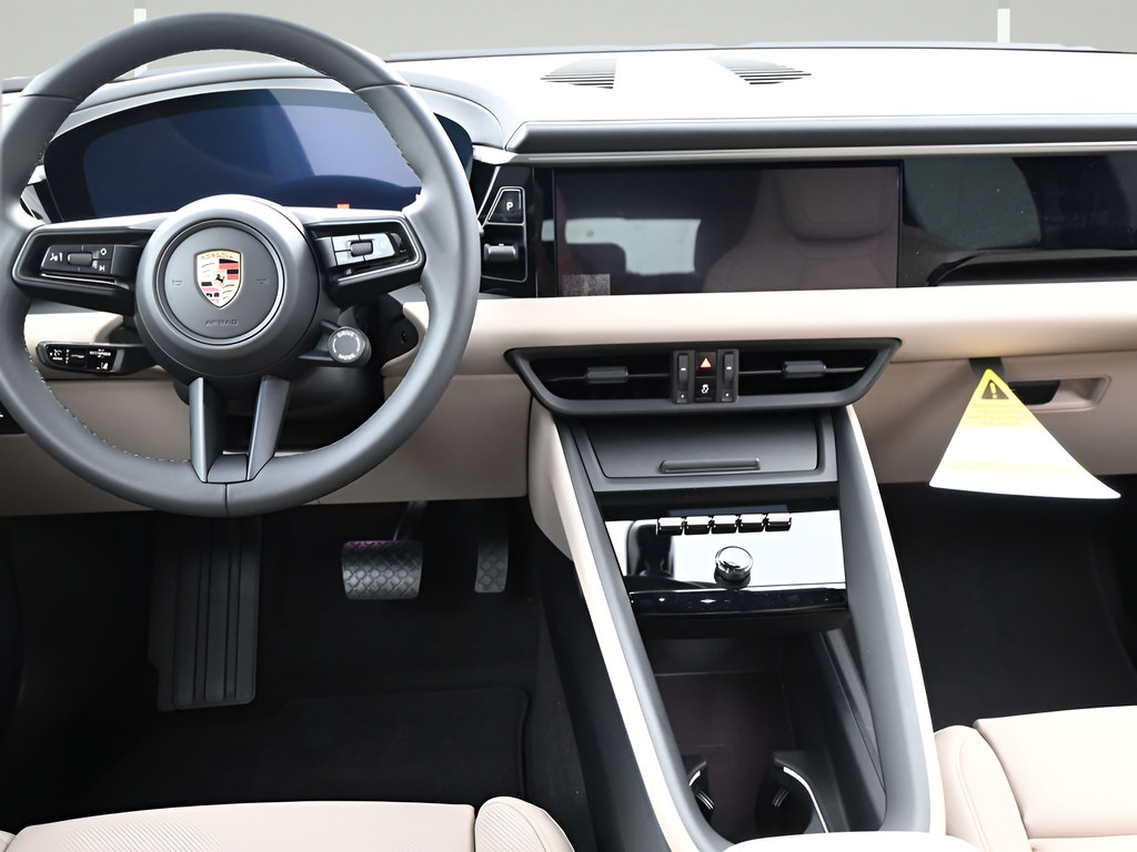 New 2025 Porsche Macan Electric RWD image 8