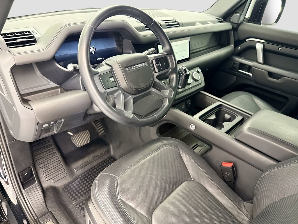 Certified 2023 Land Rover Defender 110 X-Dynamic SE image 9
