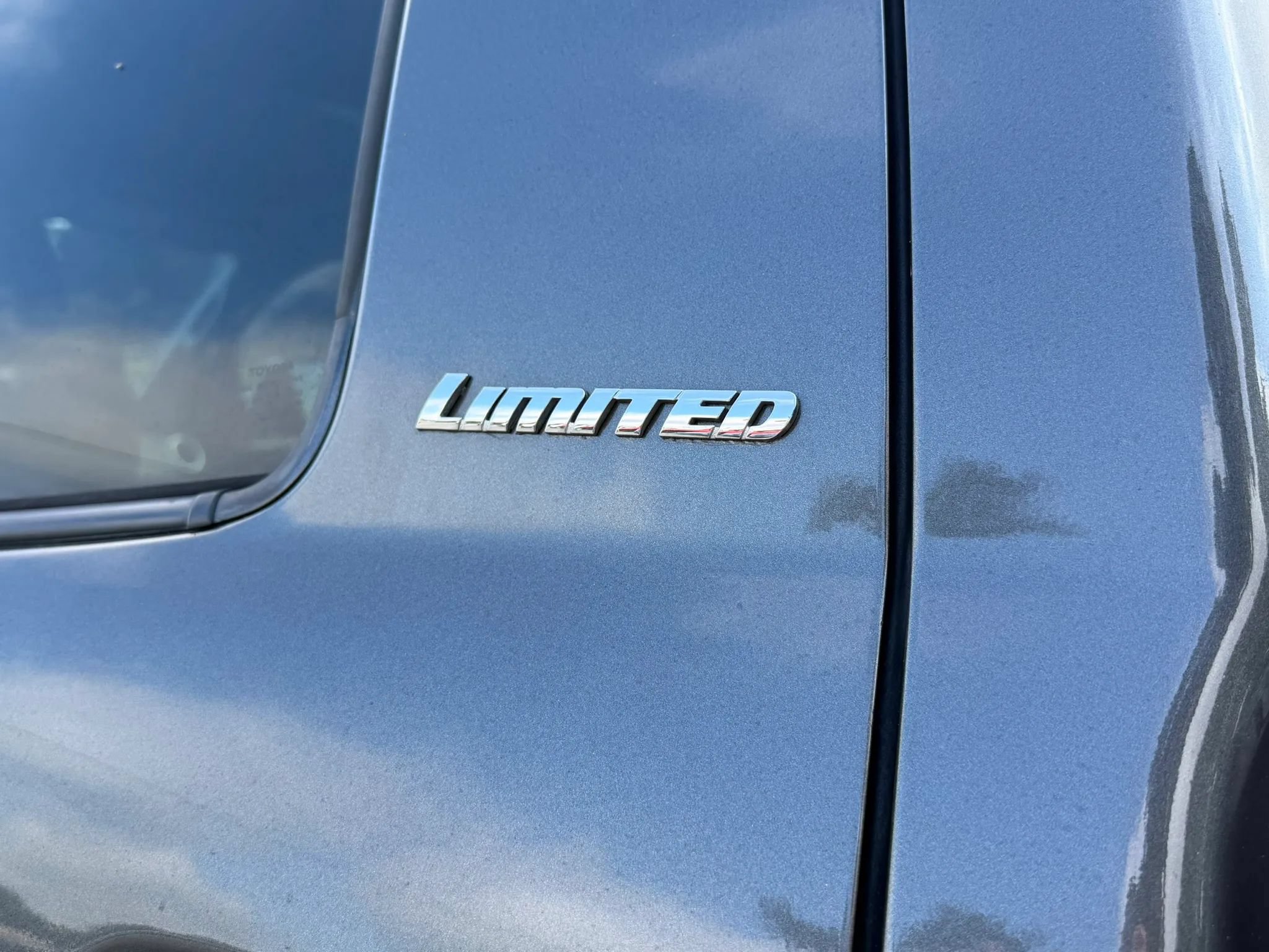 Used 2014 Toyota Tundra Limited w/ Limited Premium Package AWD/4WD image 18