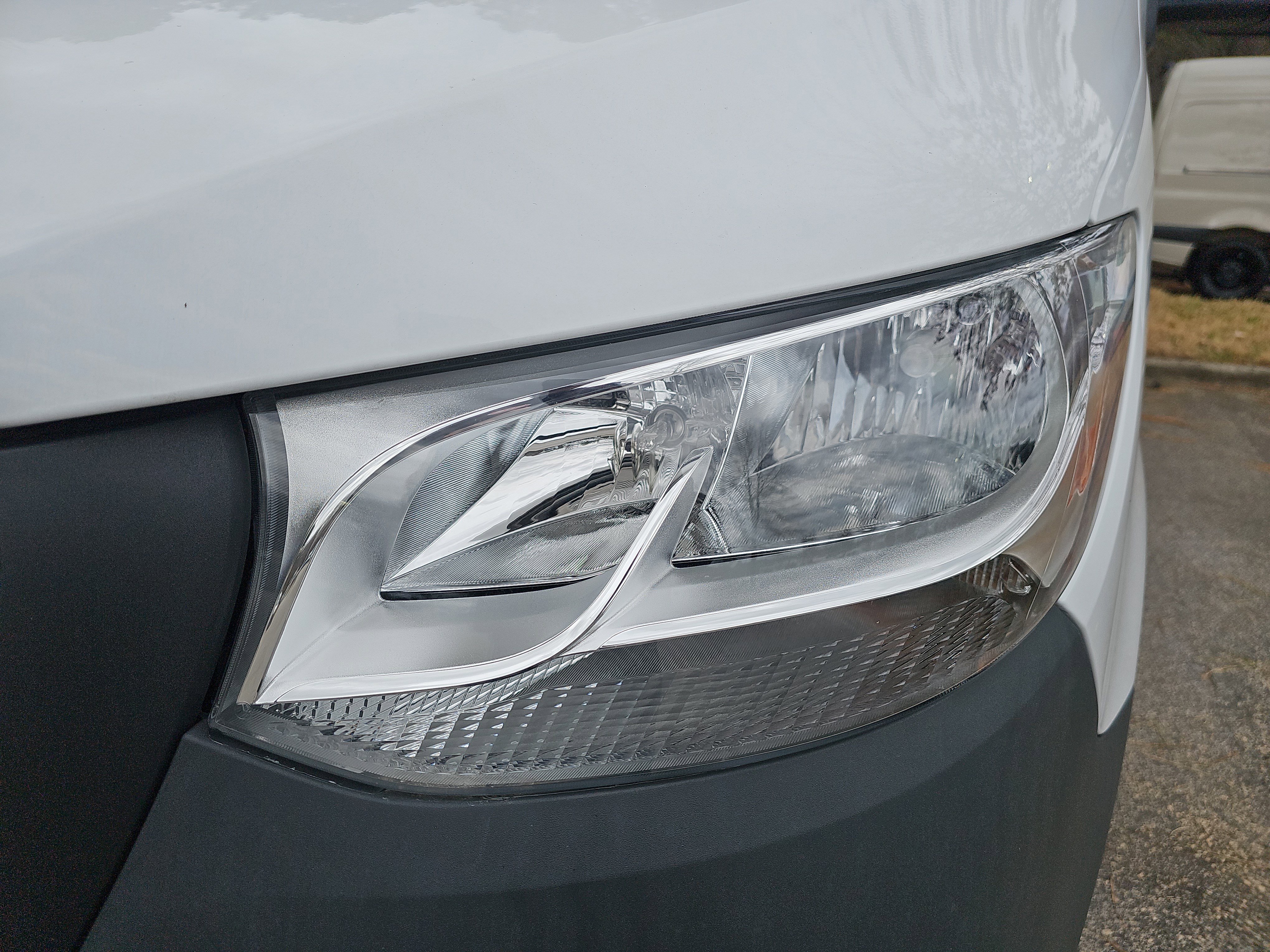 Used 2024 Mercedes-Benz eSprinter 170 Cargo image 27