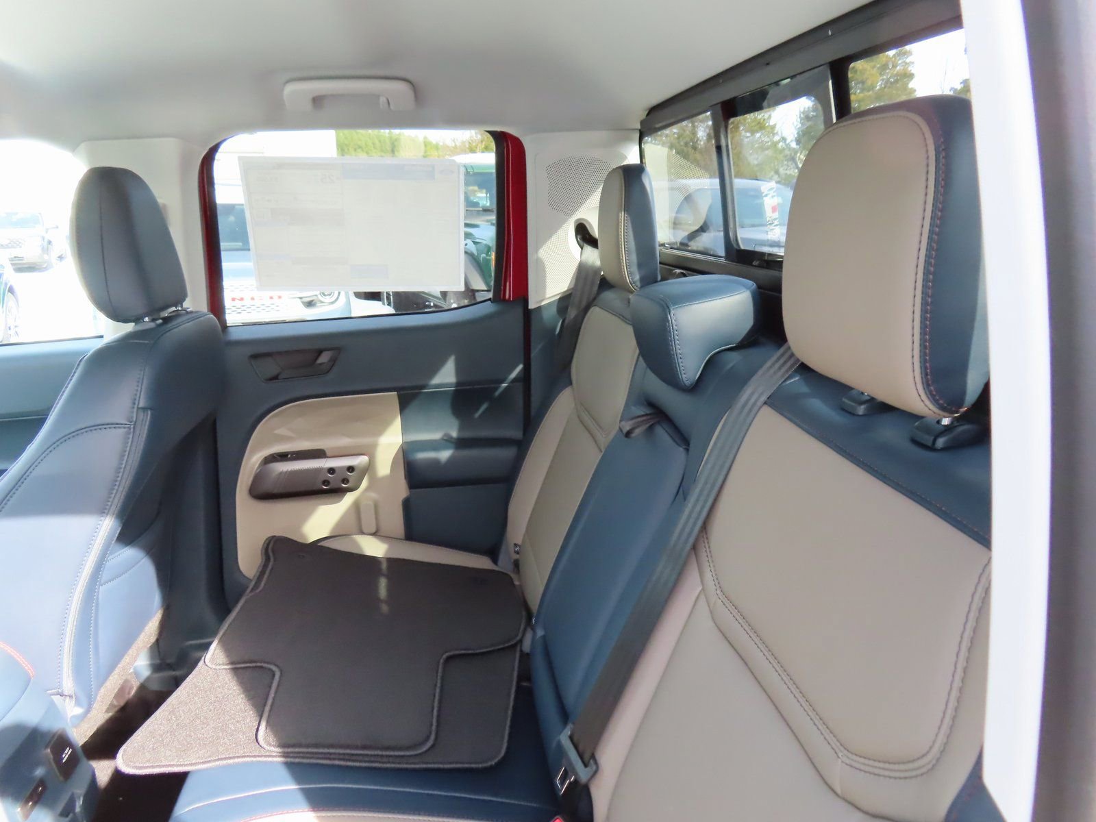 New 2026 Ford Maverick Lariat image 17