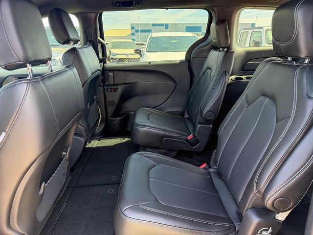 New 2026 Chrysler Voyager LX FWD image 22