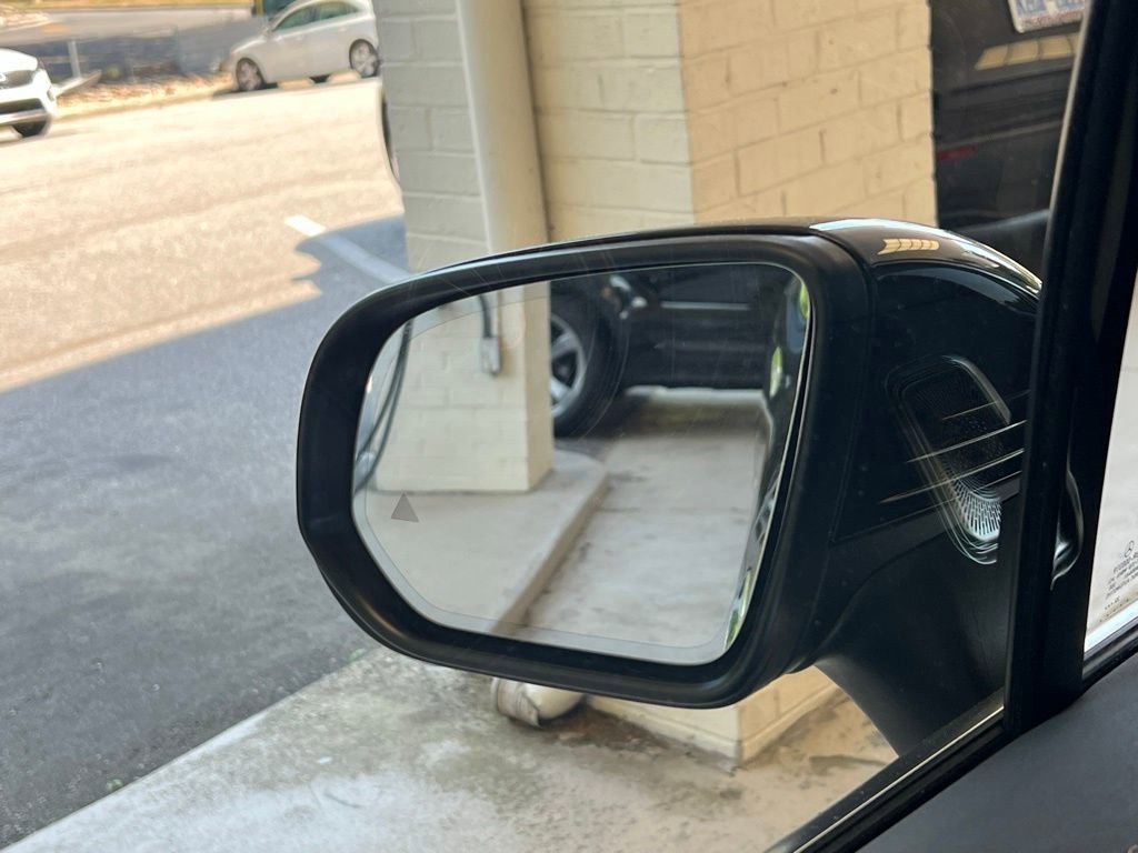 Used 2023 Mercedes-Benz EQS 580 4MATIC SUV w/ Exclusive Trim Package image 30