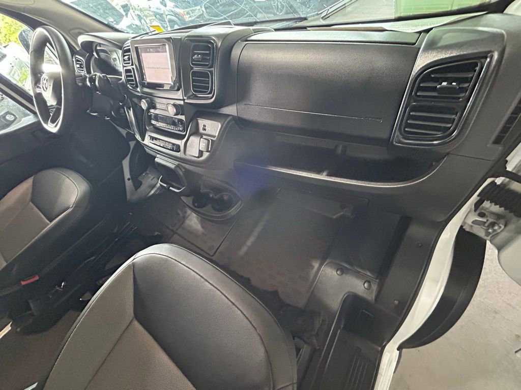 Used 2024 RAM ProMaster 2500 w/ Convenience Group image 33
