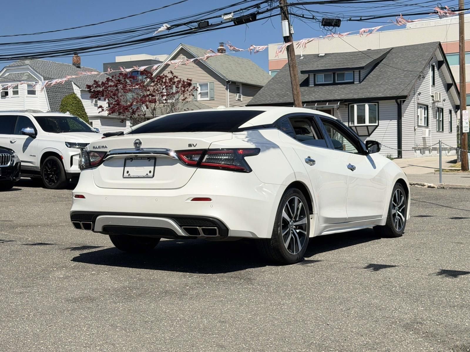 Used 2021 Nissan Maxima 3.5 SV w/ Floor Mat Group FWD image 8
