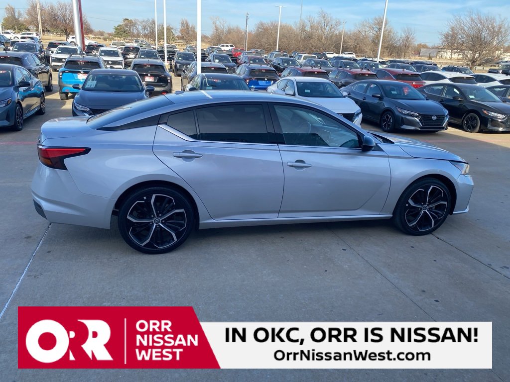Used 2023 Nissan Altima 2.5 SR image 6
