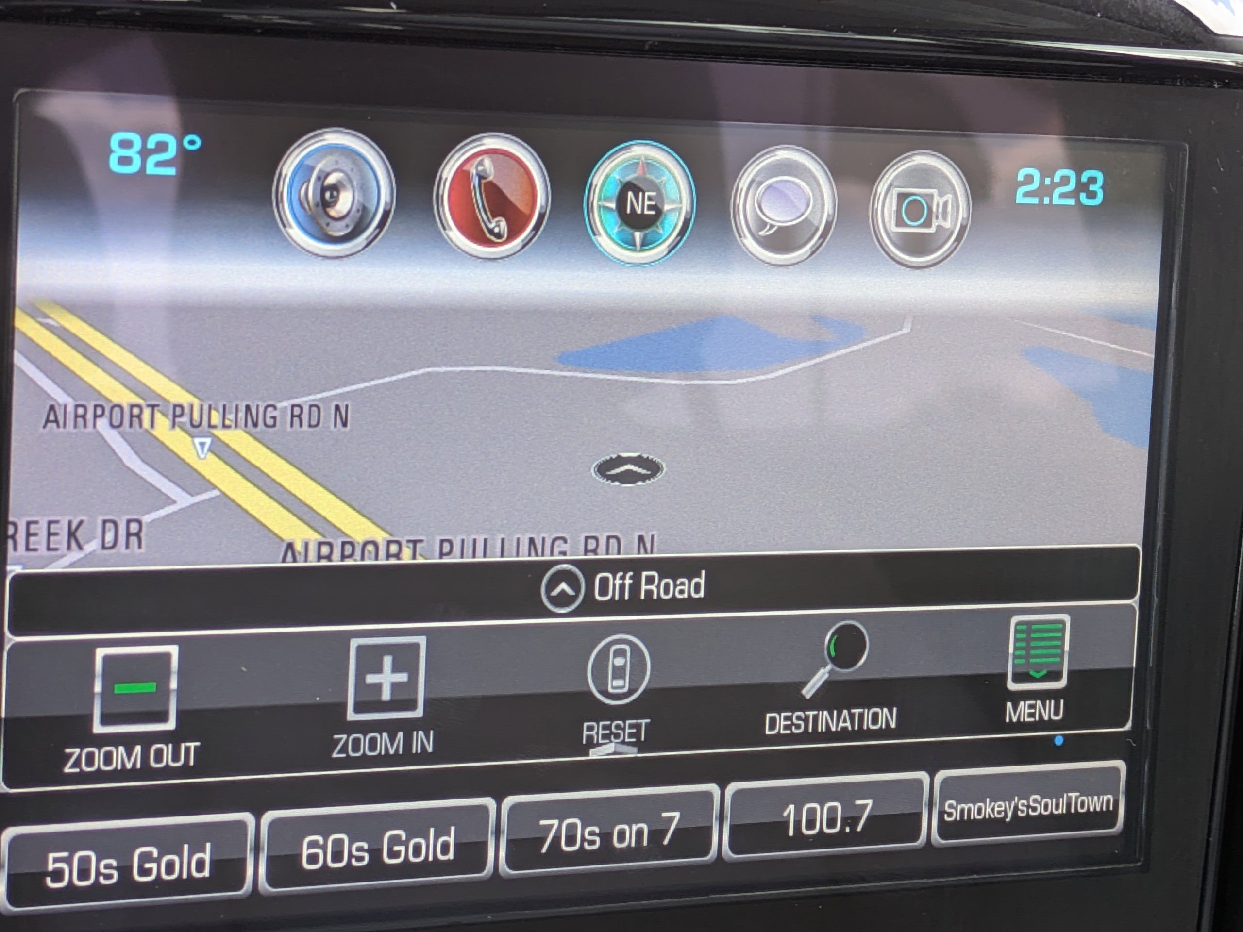 Used 2018 Chevrolet Traverse LT image 28