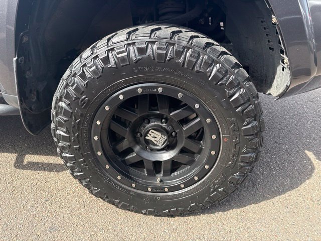 Used 2016 Toyota 4Runner Trail Premium AWD/4WD image 11