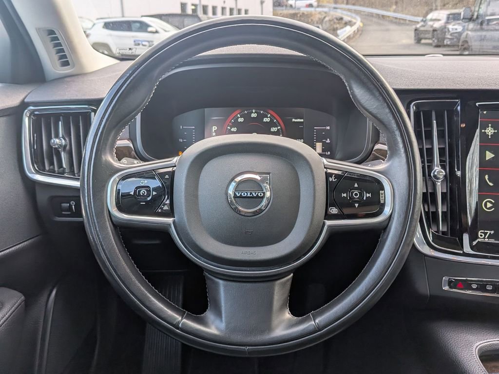 Used 2018 Volvo S90 T5 Momentum image 13
