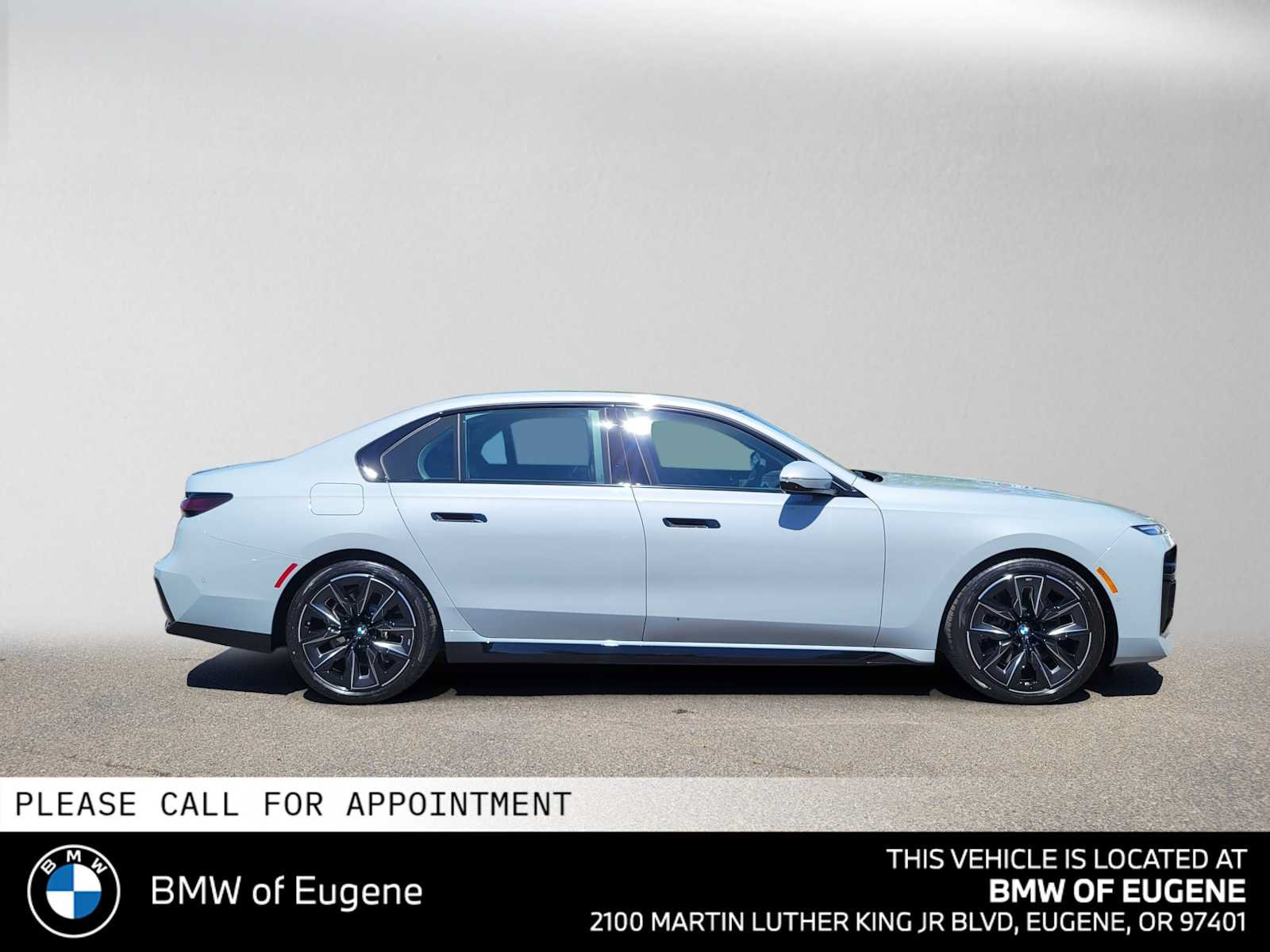 New 2026 BMW 740i xDrive w/ Premium Package AWD/4WD image 2