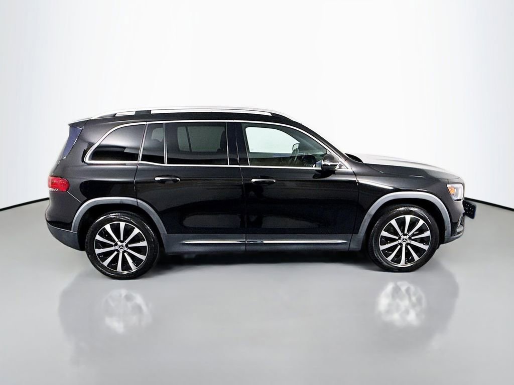 Used 2022 Mercedes-Benz GLB 250 image 8