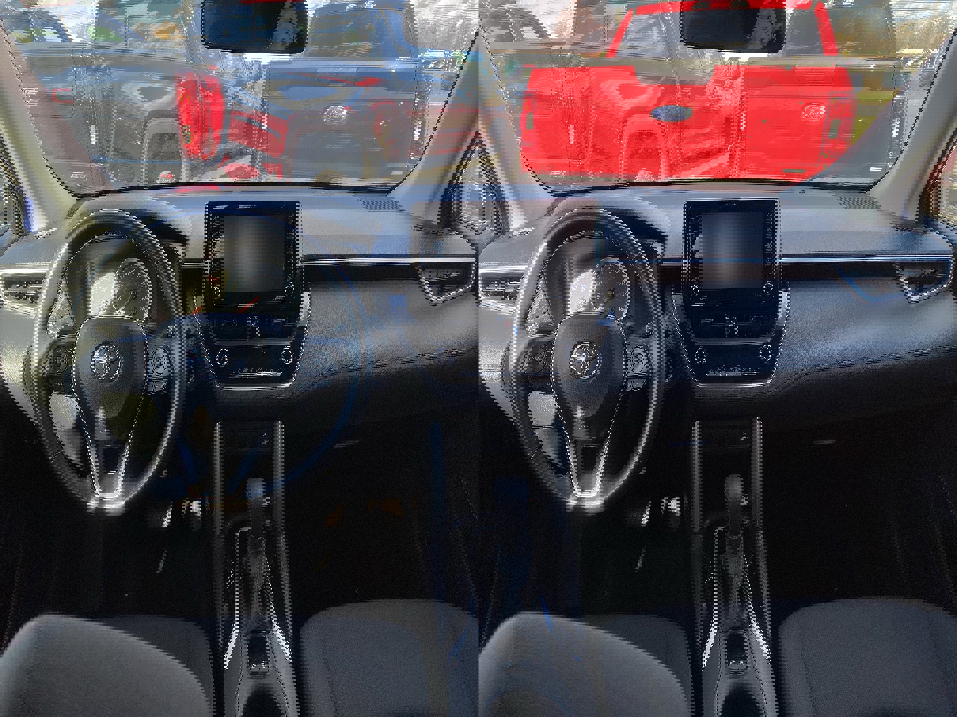 Used 2022 Toyota Corolla Cross LE image 9