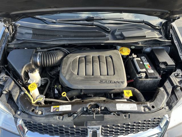 Used 2020 Dodge Grand Caravan SE w/ UConnect Hands-Free Group FWD image 19