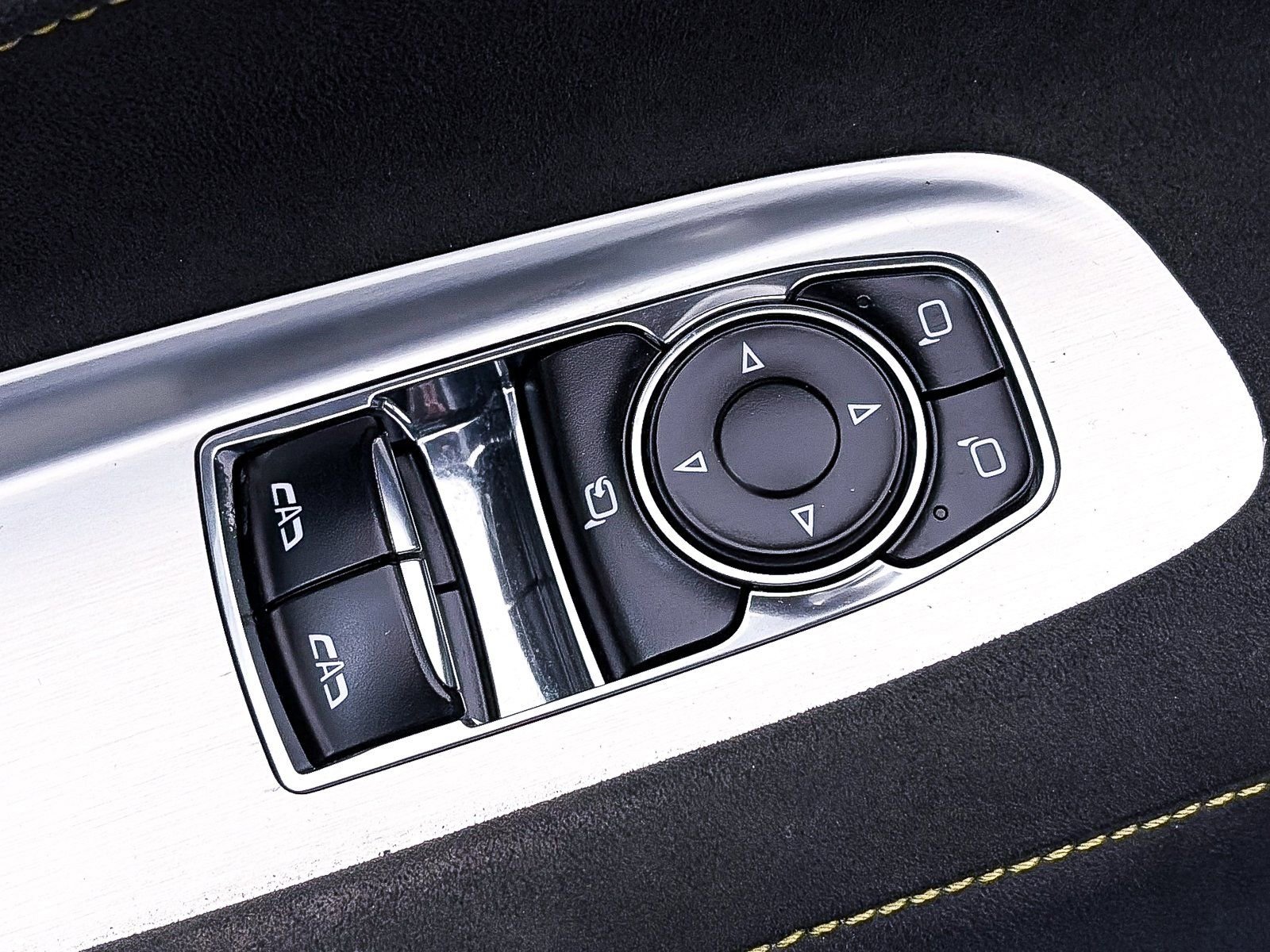 Used 2020 Chevrolet Corvette Stingray Premium Cpe w/ 3LT Preferred Equipment Group image 35