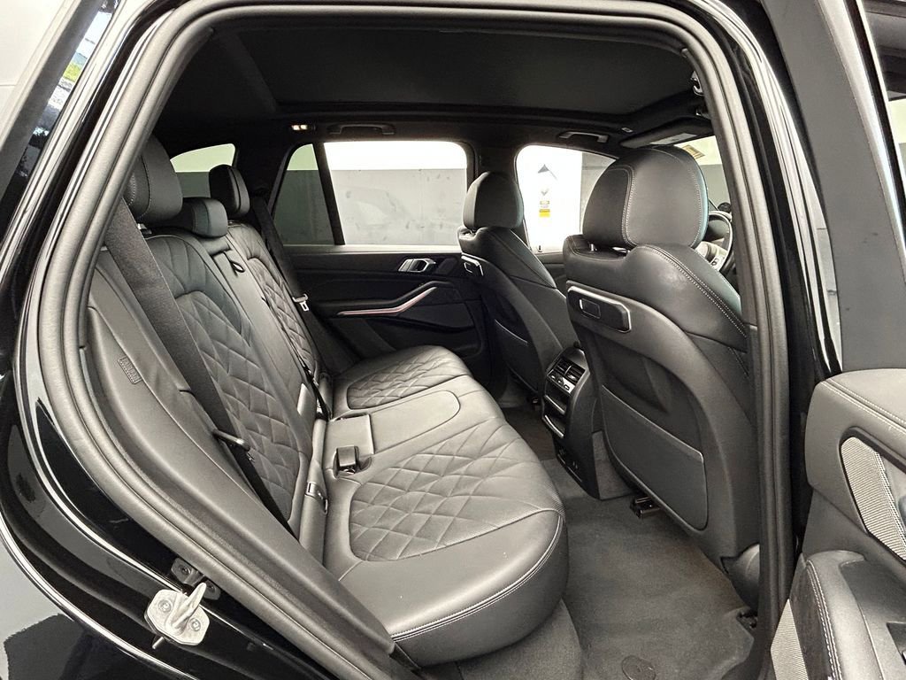 Used 2024 BMW X5 sDrive40i w/ M Sport Package image 46