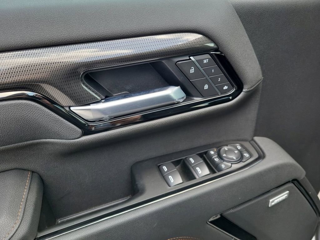 New 2026 GMC Sierra 2500 AT4 w/ AT4 Premium Plus Package image 15